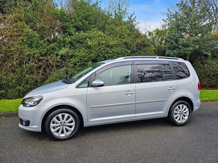 VOLKSWAGEN TOURAN 1.4 TSI SE DSG Euro 5 5dr