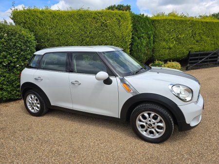 MINI COUNTRYMAN 1.6 Cooper Auto Euro 6 5dr